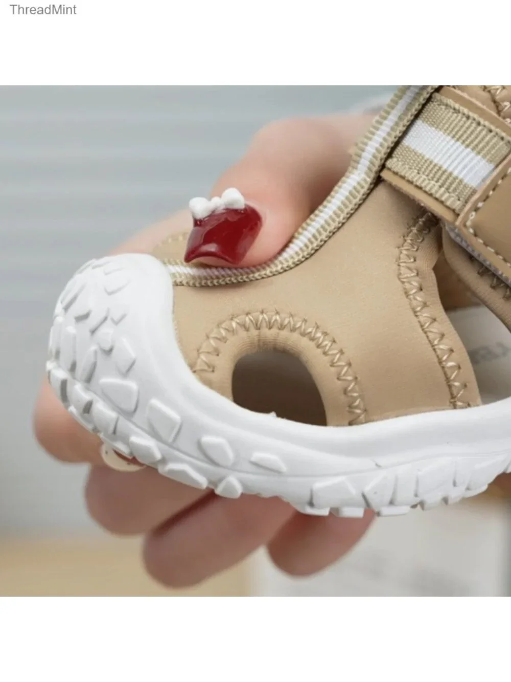 N/A athletic sandals